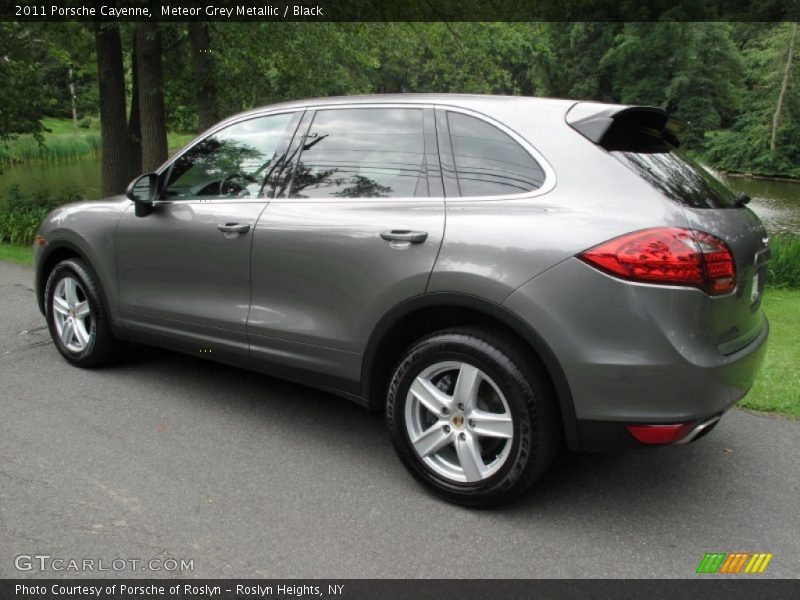 Meteor Grey Metallic / Black 2011 Porsche Cayenne
