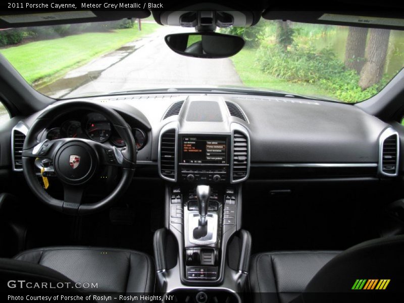Meteor Grey Metallic / Black 2011 Porsche Cayenne