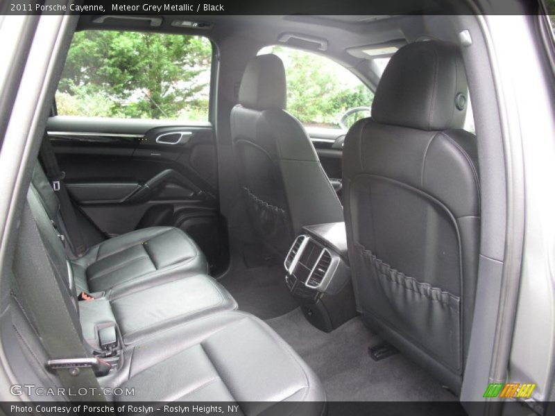 Meteor Grey Metallic / Black 2011 Porsche Cayenne
