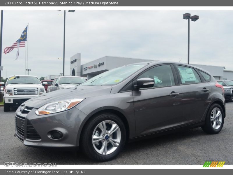Sterling Gray / Medium Light Stone 2014 Ford Focus SE Hatchback