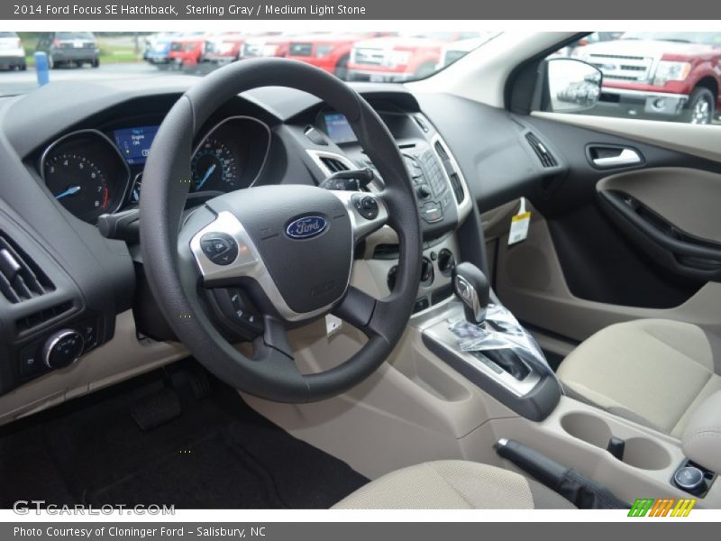 Medium Light Stone Interior - 2014 Focus SE Hatchback 