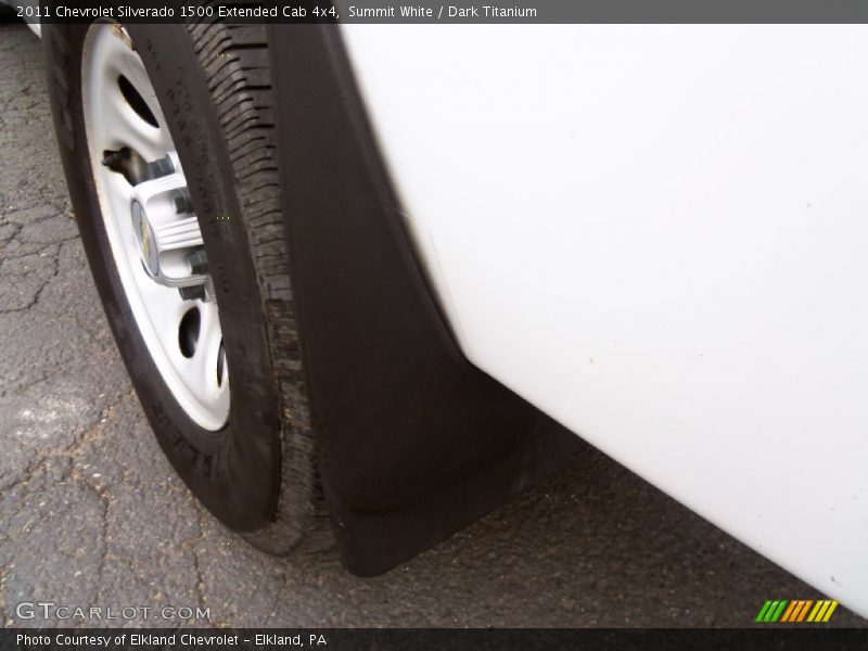 Summit White / Dark Titanium 2011 Chevrolet Silverado 1500 Extended Cab 4x4