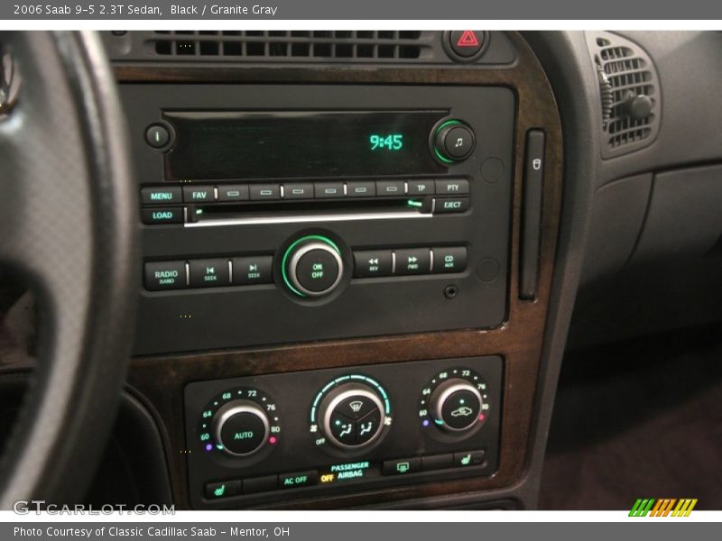 Controls of 2006 9-5 2.3T Sedan