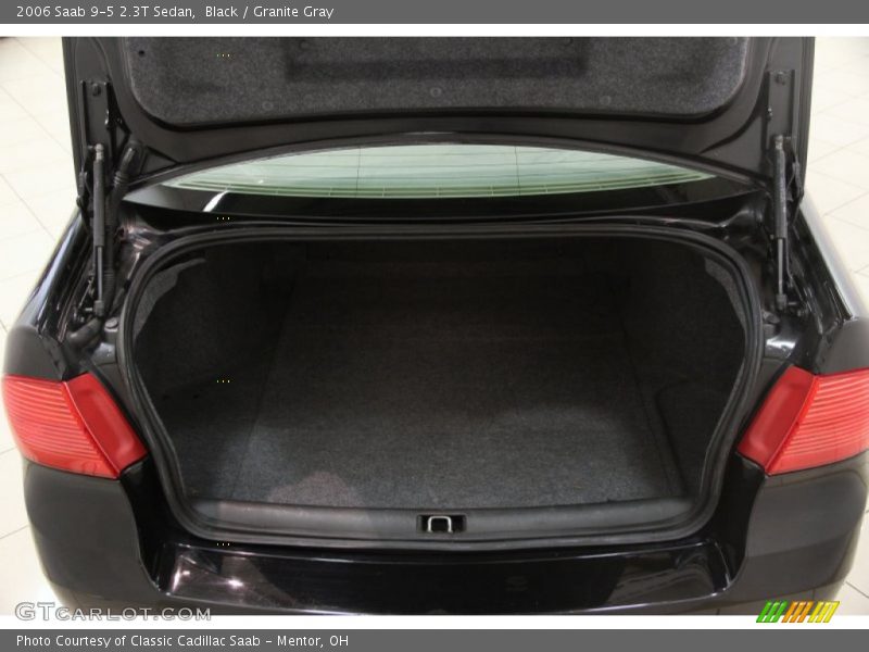  2006 9-5 2.3T Sedan Trunk