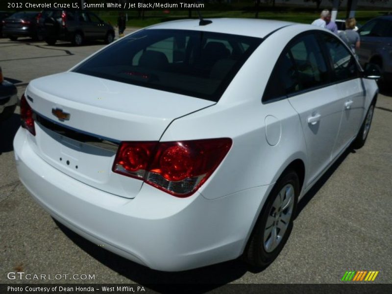 Summit White / Jet Black/Medium Titanium 2012 Chevrolet Cruze LS