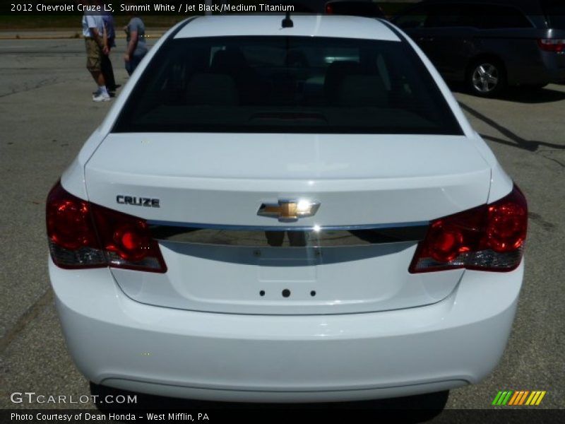Summit White / Jet Black/Medium Titanium 2012 Chevrolet Cruze LS