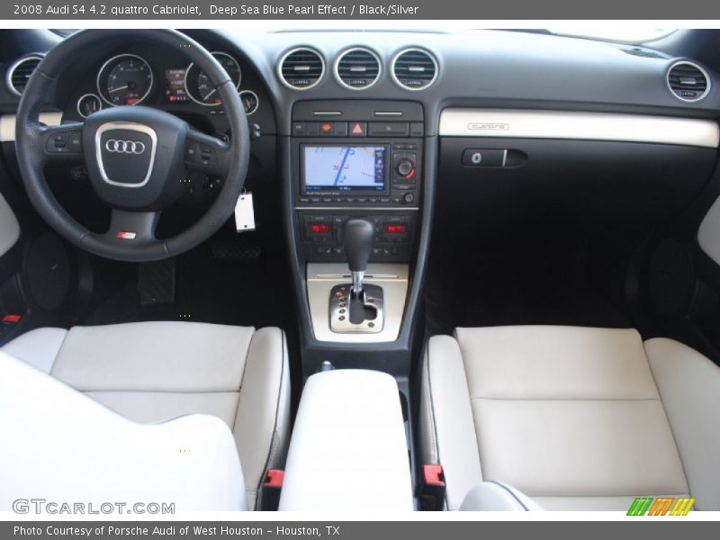 Dashboard of 2008 S4 4.2 quattro Cabriolet