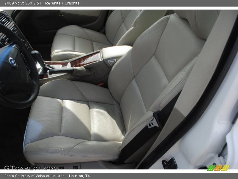 Ice White / Graphite 2009 Volvo S60 2.5T