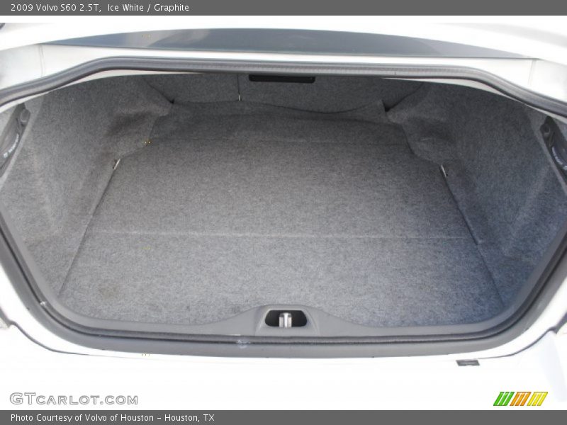 Ice White / Graphite 2009 Volvo S60 2.5T