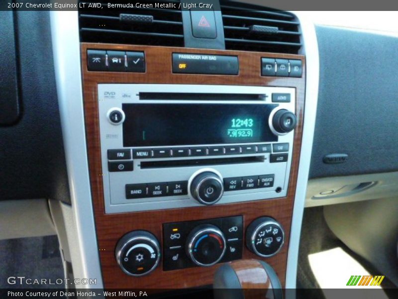 Bermuda Green Metallic / Light Gray 2007 Chevrolet Equinox LT AWD