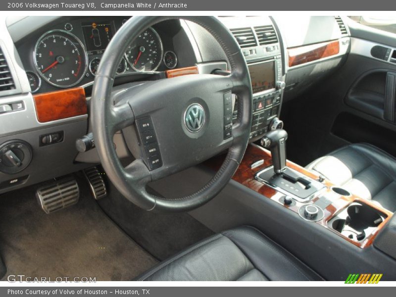 Campanella White / Anthracite 2006 Volkswagen Touareg V8