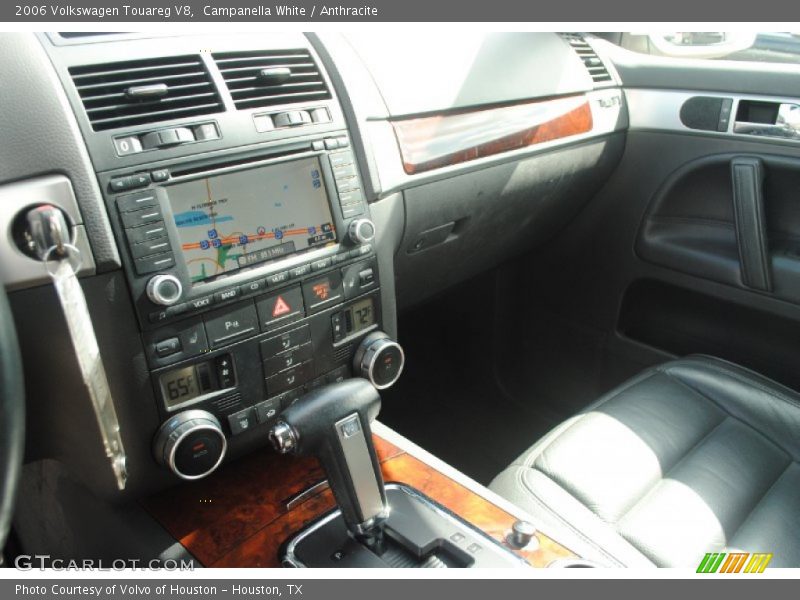 Campanella White / Anthracite 2006 Volkswagen Touareg V8