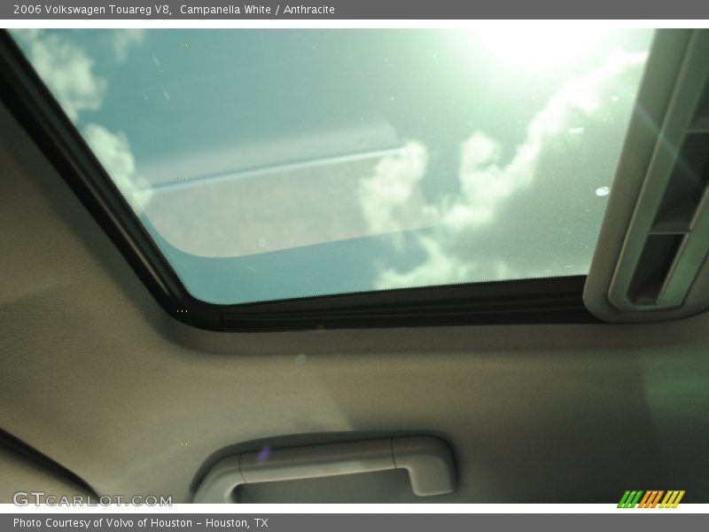 Campanella White / Anthracite 2006 Volkswagen Touareg V8