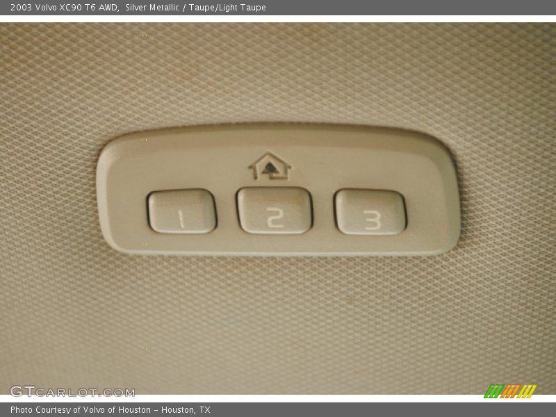 Silver Metallic / Taupe/Light Taupe 2003 Volvo XC90 T6 AWD