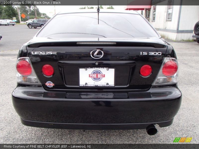 Black Onyx / Black 2005 Lexus IS 300