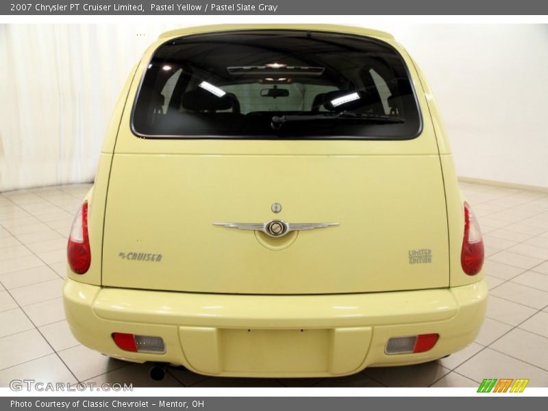 Pastel Yellow / Pastel Slate Gray 2007 Chrysler PT Cruiser Limited