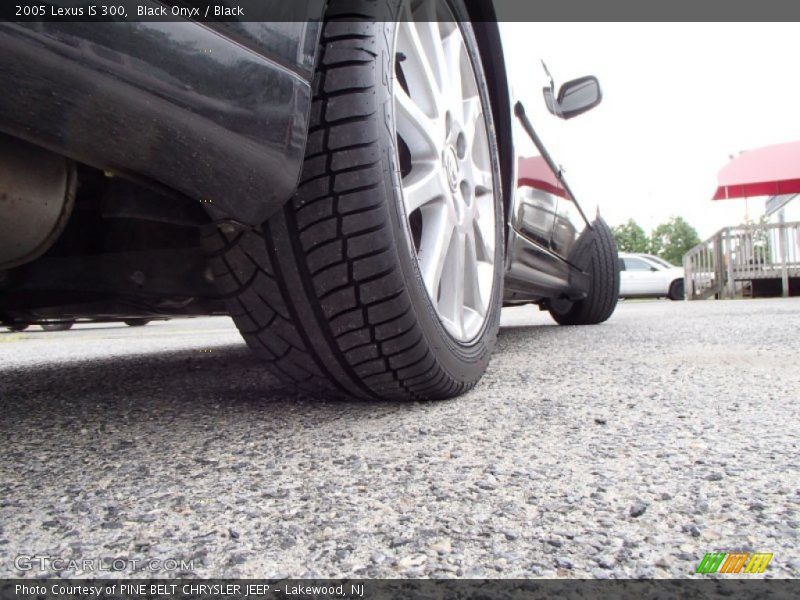 Black Onyx / Black 2005 Lexus IS 300