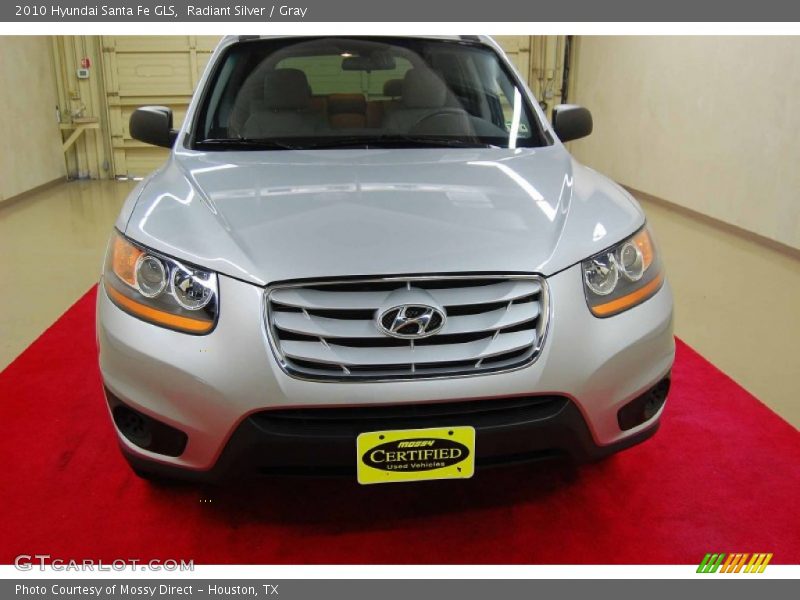 Radiant Silver / Gray 2010 Hyundai Santa Fe GLS