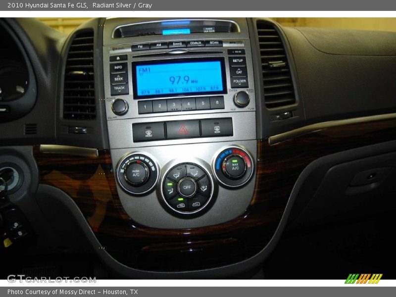 Radiant Silver / Gray 2010 Hyundai Santa Fe GLS