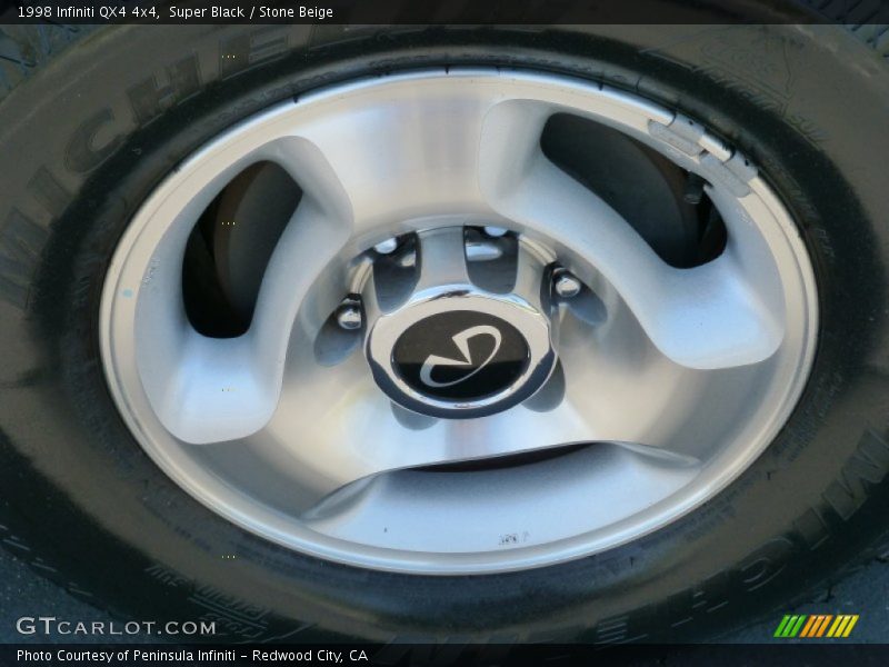 Super Black / Stone Beige 1998 Infiniti QX4 4x4