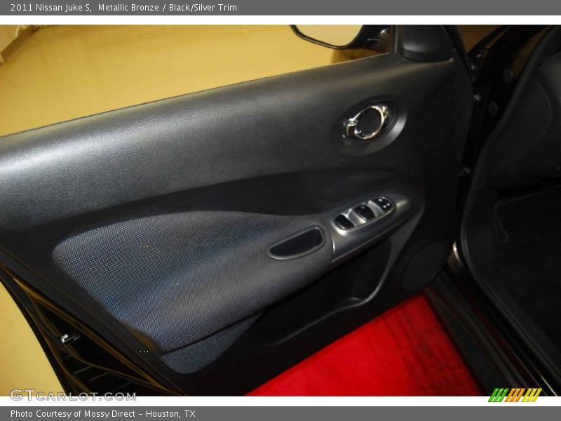 Metallic Bronze / Black/Silver Trim 2011 Nissan Juke S