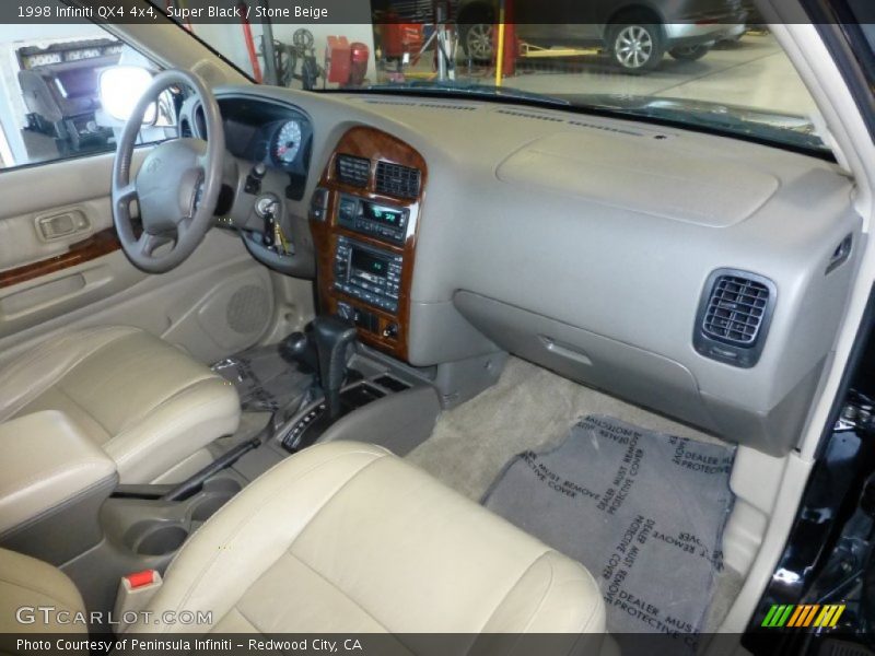 Dashboard of 1998 QX4 4x4