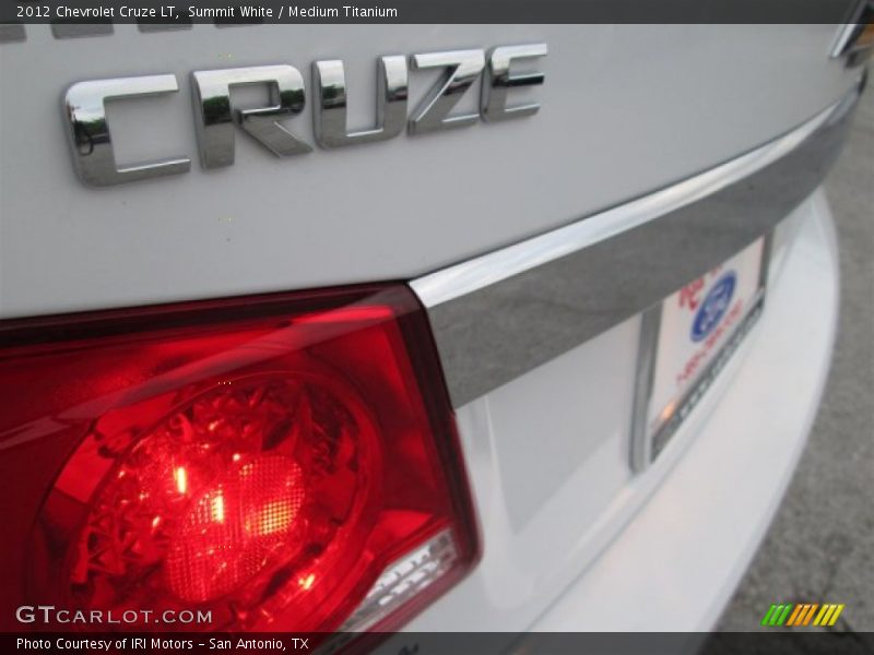Summit White / Medium Titanium 2012 Chevrolet Cruze LT