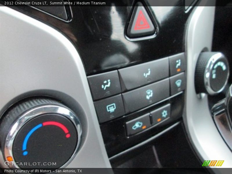 Summit White / Medium Titanium 2012 Chevrolet Cruze LT