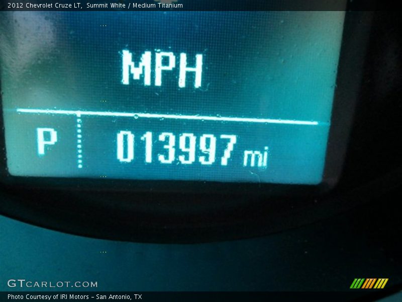 Summit White / Medium Titanium 2012 Chevrolet Cruze LT