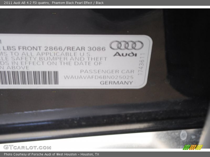 Phantom Black Pearl Effect / Black 2011 Audi A8 4.2 FSI quattro