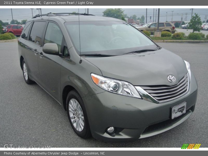 Cypress Green Pearl / Light Gray 2011 Toyota Sienna XLE