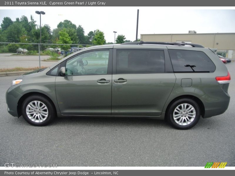 Cypress Green Pearl / Light Gray 2011 Toyota Sienna XLE