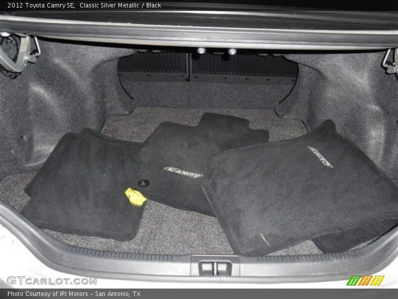 Classic Silver Metallic / Black 2012 Toyota Camry SE