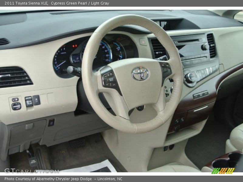 Cypress Green Pearl / Light Gray 2011 Toyota Sienna XLE