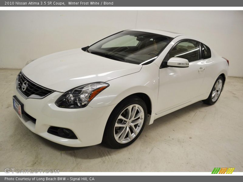 Winter Frost White / Blond 2010 Nissan Altima 3.5 SR Coupe
