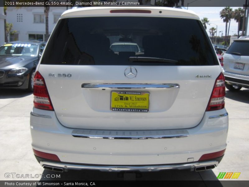Diamond White Metallic / Cashmere 2011 Mercedes-Benz GL 550 4Matic