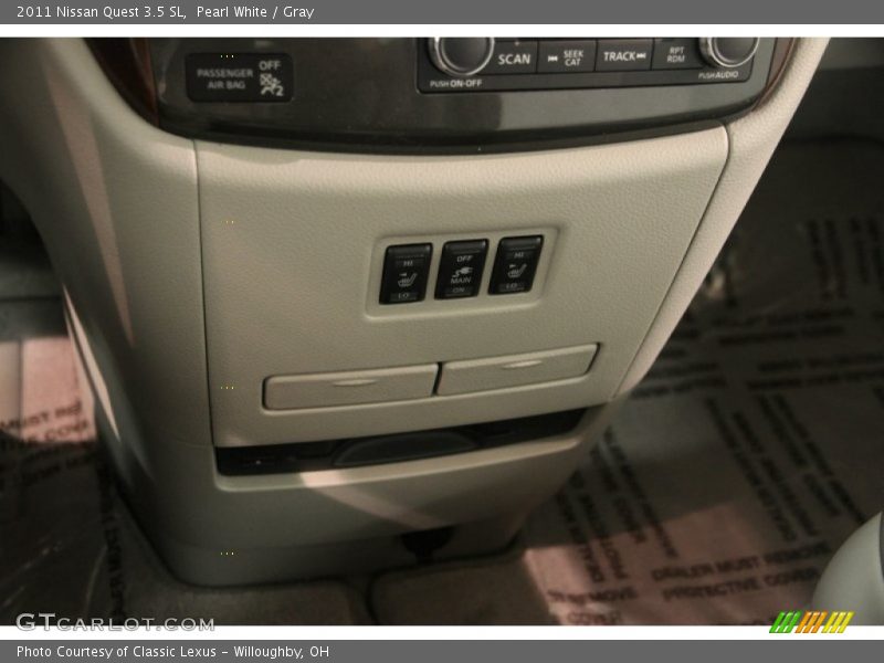 Pearl White / Gray 2011 Nissan Quest 3.5 SL
