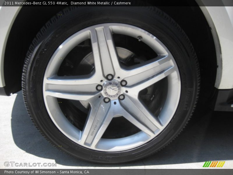 Diamond White Metallic / Cashmere 2011 Mercedes-Benz GL 550 4Matic