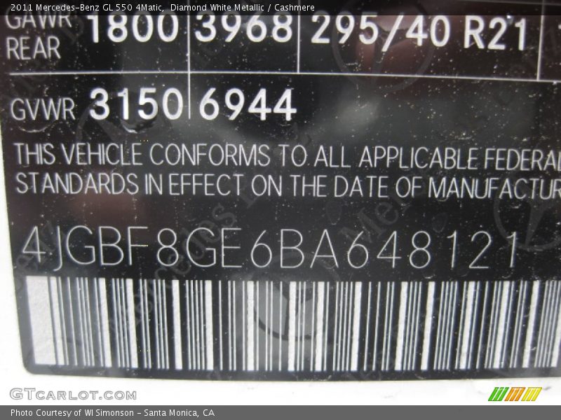 Diamond White Metallic / Cashmere 2011 Mercedes-Benz GL 550 4Matic