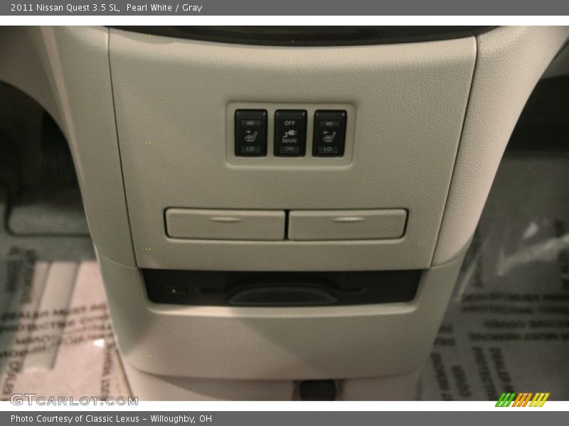 Pearl White / Gray 2011 Nissan Quest 3.5 SL
