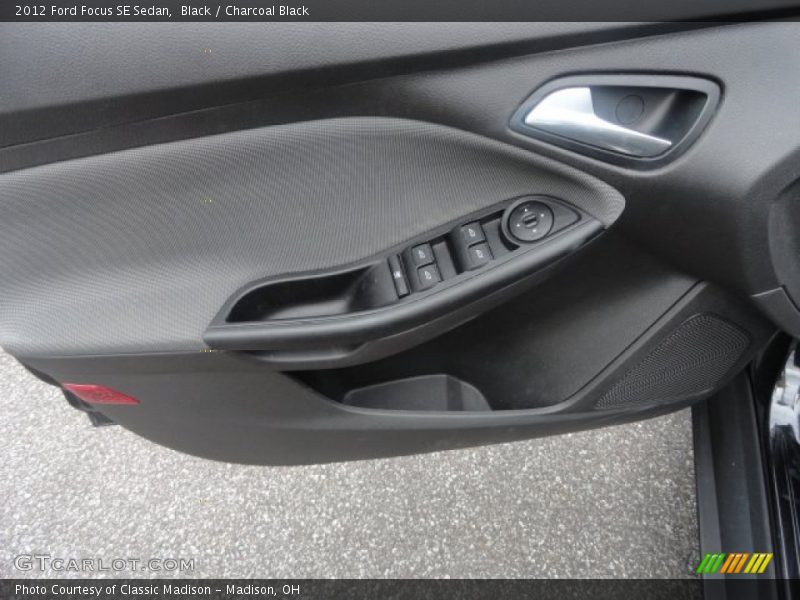 Black / Charcoal Black 2012 Ford Focus SE Sedan