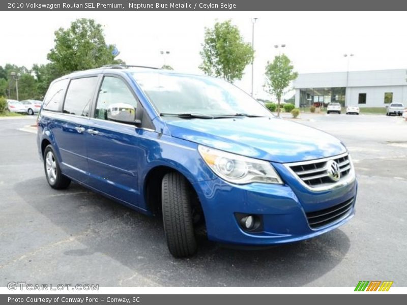 Neptune Blue Metallic / Ceylon Beige 2010 Volkswagen Routan SEL Premium