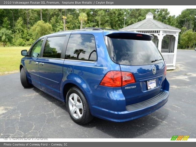 Neptune Blue Metallic / Ceylon Beige 2010 Volkswagen Routan SEL Premium