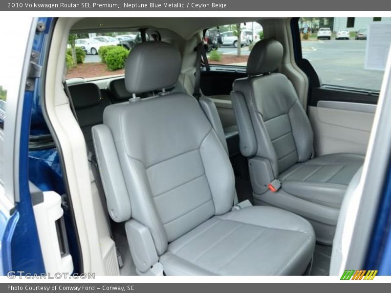 Neptune Blue Metallic / Ceylon Beige 2010 Volkswagen Routan SEL Premium