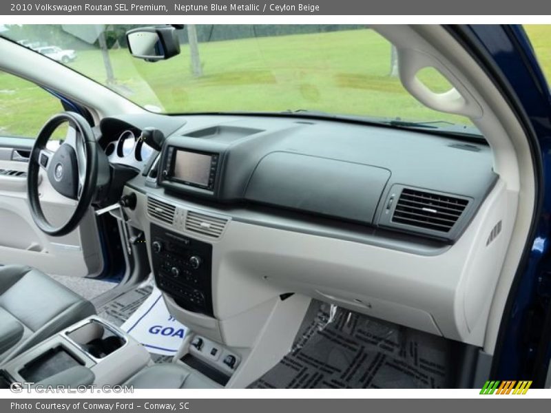 Neptune Blue Metallic / Ceylon Beige 2010 Volkswagen Routan SEL Premium