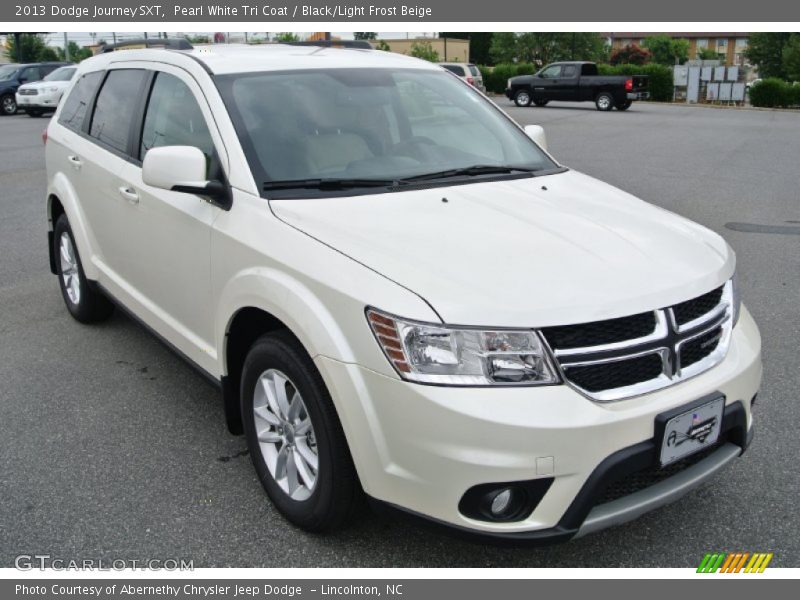 Pearl White Tri Coat / Black/Light Frost Beige 2013 Dodge Journey SXT