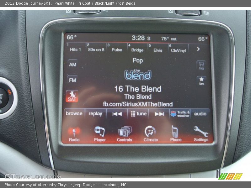 Pearl White Tri Coat / Black/Light Frost Beige 2013 Dodge Journey SXT