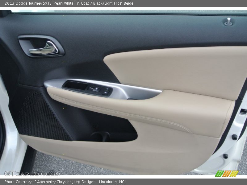 Pearl White Tri Coat / Black/Light Frost Beige 2013 Dodge Journey SXT