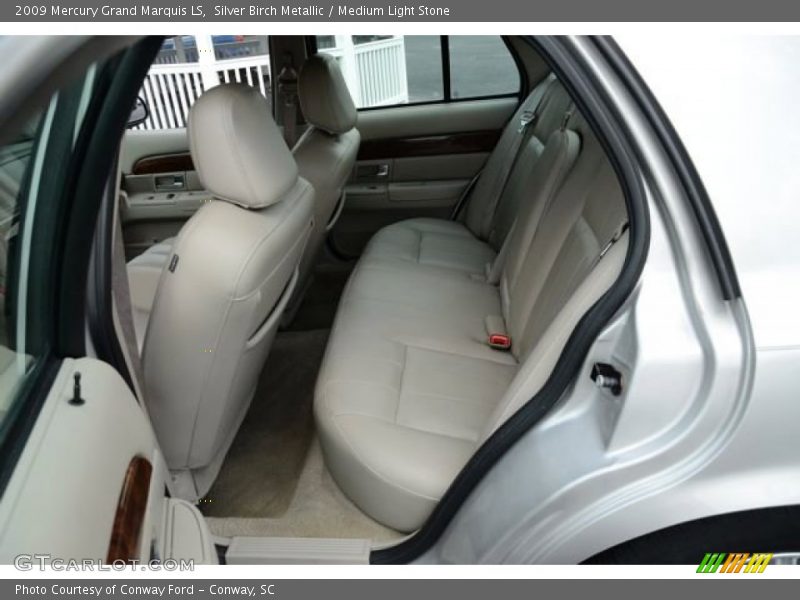 Silver Birch Metallic / Medium Light Stone 2009 Mercury Grand Marquis LS