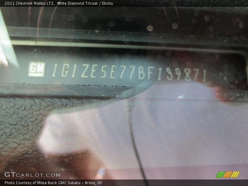 White Diamond Tricoat / Ebony 2011 Chevrolet Malibu LTZ